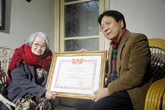 NSND Tuệ Minh