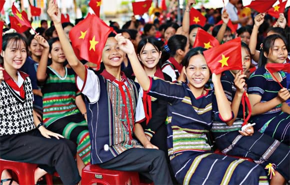 Học sinh dân tộc thiểu số được hỗ trợ ăn ở, chính sách giáo dục