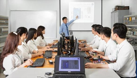 ngành có thu nhập bình quân tháng cao nhất cả nước