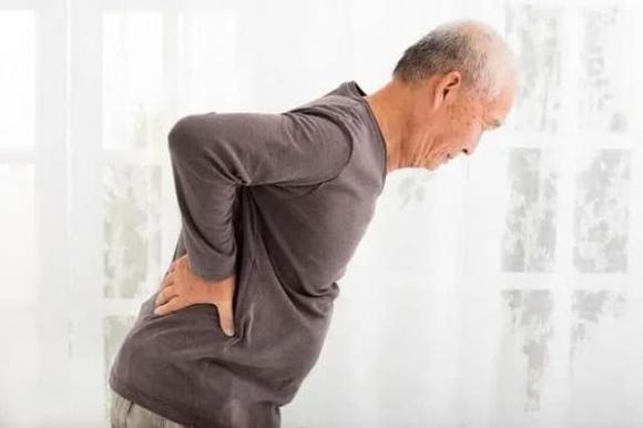 người tao tuổi, quả trứng, bữa sáng