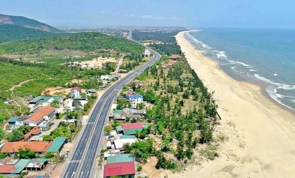Huyện lớn thứ 3 Việt Nam, khu du lịch sinh thái, hồ câu, nuôi cá