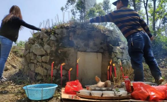 mai táng, bao nhiêu lâu thi thể phân hủy thành bộ xương