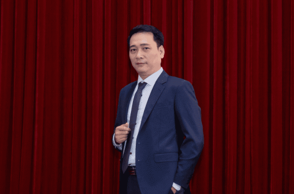 NSƯT Kiều Minh Hiếu, sao việt