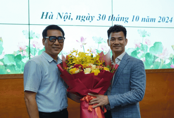 NSƯT Kiều Minh Hiếu, sao việt