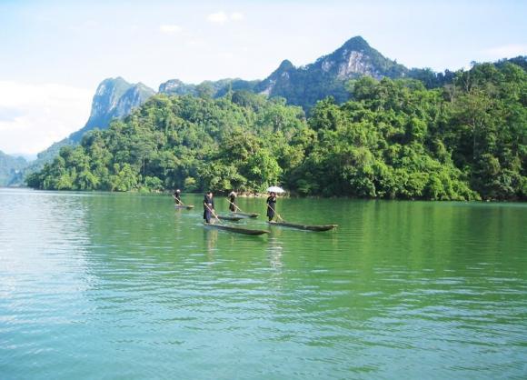 Hồ nước tự nhiên lớn nhất Việt Nam, hồ ba bể
