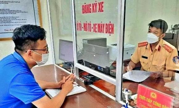 Sang tên đổi chủ ô tô, xe máy phải