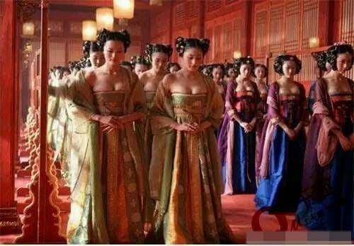 hoàng đế, cung nữ