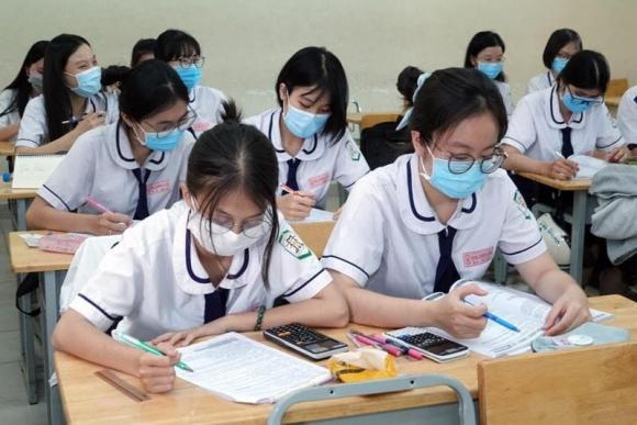 trường THPT tại Hà Nội lấy trung bình trên 8 điểm/môn thi lớp 10