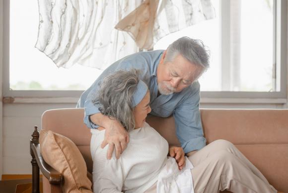 chăm sóc người già, người vô tâm với người già