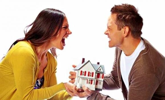chiếm đất, anh trai chiếm đất bố mẹ, không chia đất cho các em, luật đất đai