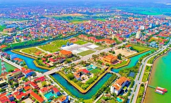 Quảng Bình, Tỉnh hẹp nhất Việt Nam, khu nghỉ dưỡng sinh thái Cam Thủy