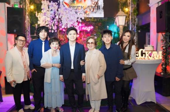 Sao Việt 10/4, tin sao việt mới nhất