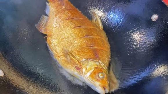 chiên cá, cá chiên, rán cá, nấu ăn
