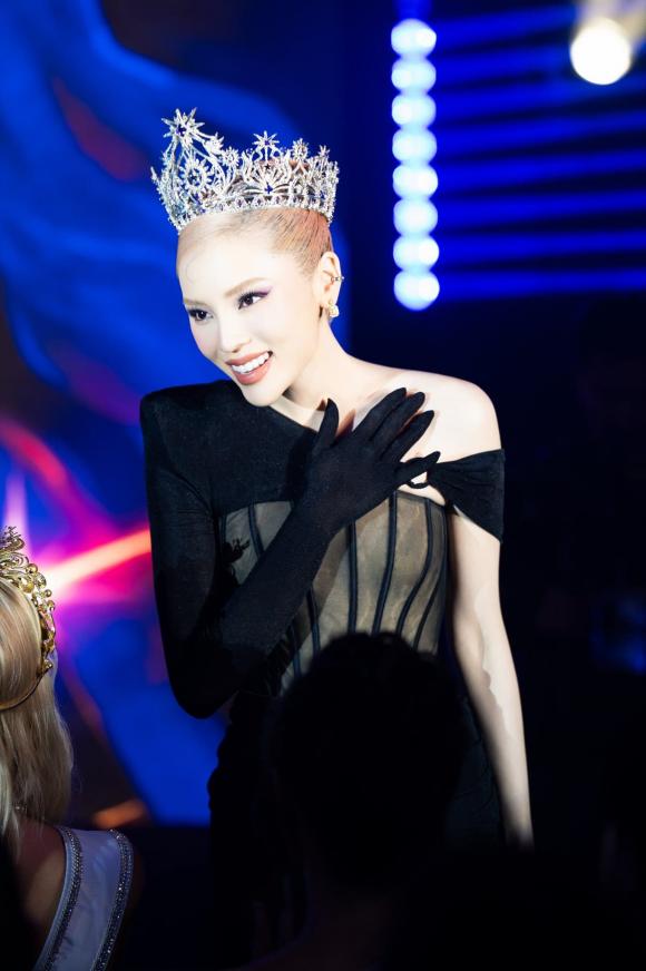 Sao Việt 12/4, tin sao việt mới nhất