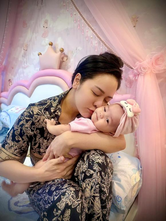 Sao Việt 12/4, tin sao việt mới nhất