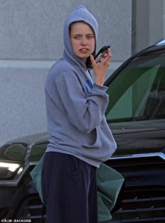 Shiloh Jolie Pitt,Knox và Vivienne,các con của Angelina Jolie, sao hollywood