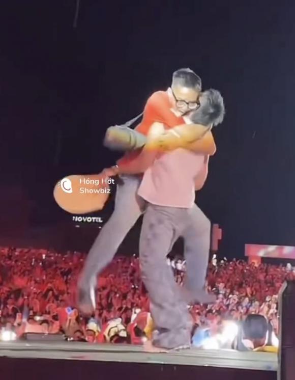 Sơn Tùng, sao Việt 