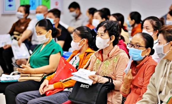 Bệnh viện Chợ Rẫy, BHYT, hỗ trợ mua bảo hiểm y tế cho bệnh nhân