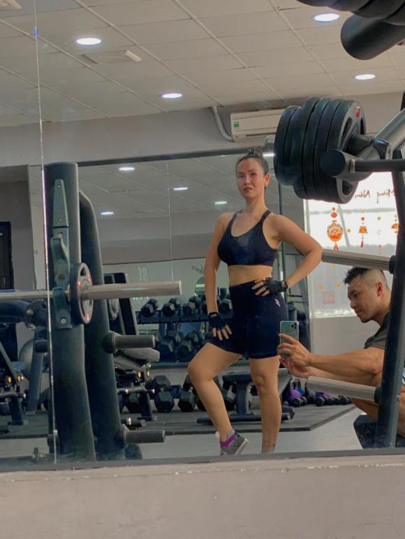 Sao Việt 14/4, tin sao việt mới nhất, Hoa hậu Đỗ Mỹ Linh