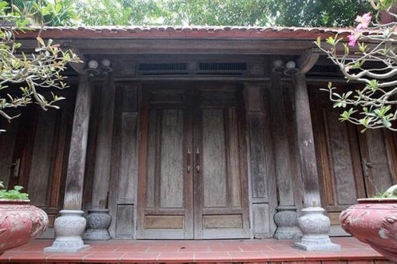 Nhà cổ, nhà làm bằng gỗ quý