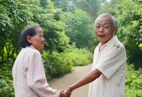 người già