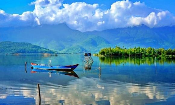 đèo Hải Vân, thiên hạ đệ nhất hùng quan, Vịnh Lăng Cô, top những vịnh biển đẹp nhất thế giới