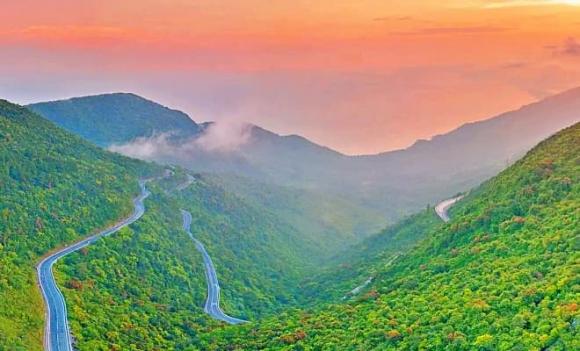 đèo Hải Vân, thiên hạ đệ nhất hùng quan, Vịnh Lăng Cô, top những vịnh biển đẹp nhất thế giới