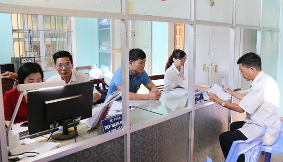 Sáp nhập tỉnh thành, điều chuyển cán bộ sau sáp nhập