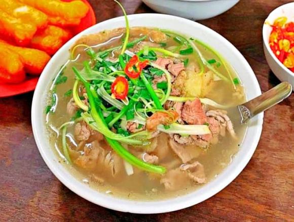 Hà Nội, bún ốc cô Thêm, ăn sáng, quán ăn sáng, Phở Bát Đàn, Xôi cô Hoa, Bánh mì chả nóng Hồ Tây