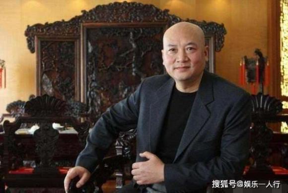 Biệt thự gỗ quý, cơ ngơi nhà vợ chồng đương tăng Trì Trọng Thụy