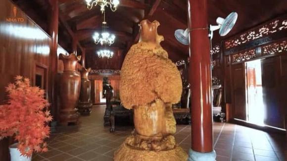 Biệt phủ, biệt phủ xây từ gỗ quý