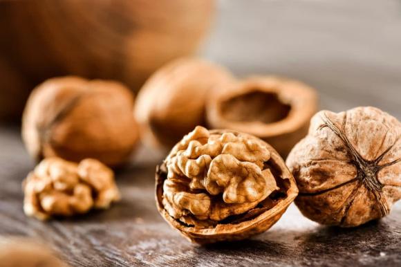 Lợi ích của hạt óc chó trong chế độ ăn uống