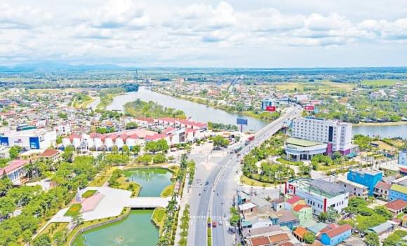 Quảng Trị, Quảng Bình, tỉnh miền Trung, sáp nhập, tỉnh thành, tổ hợp hàng không tầm cỡ quốc tế