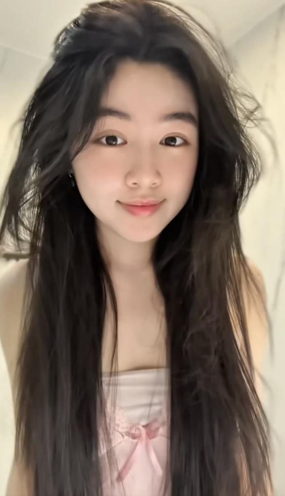 Lọ Lem, con gái Quyền Linh, sao Việt 