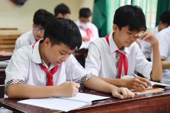 Chính sách giáo dục, Bỏ danh hiệu học sinh giỏi cấp tiểu học và học sinh tiên tiến cấp THCS
