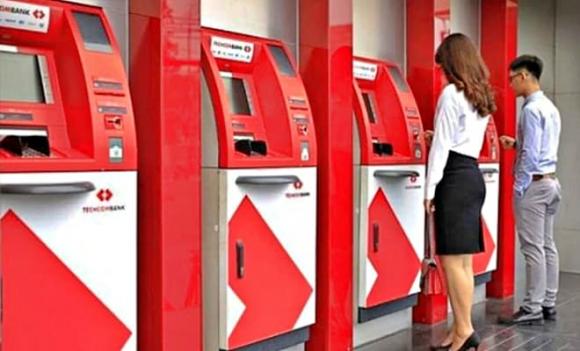 Techcombank, lừa đảo, chiếm đoạt tài sản, ATM