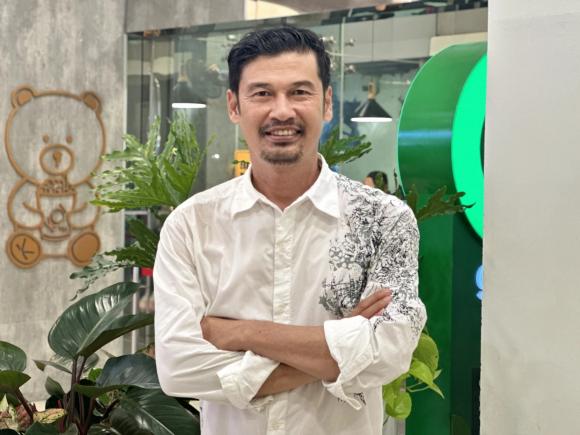 nghệ sĩ Tiết Cương, sao Việt