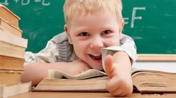 trẻ iq cao, trẻ sinh tháng nào tốt