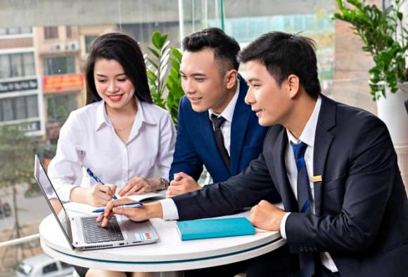 công sở, ngành nghề, nghề tự do, Huấn luyện viên, Freelancer công nghệ, Content creator, Chuyên viên tư vấn tài chính cá nhân