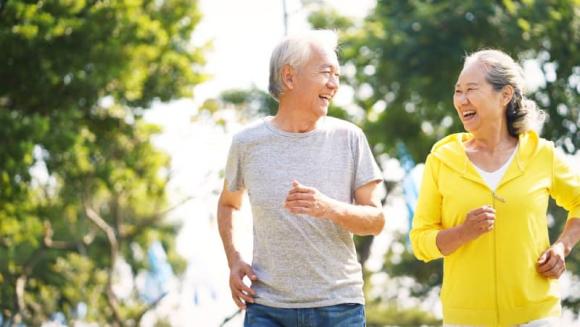 người già nên để lại gì cho con cháu