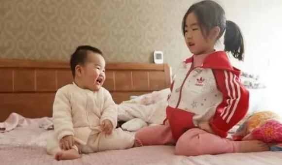 gia đình một trai một gái, gia đình 2 con gái, gia đình hoàn hảo, gia đình chiến thắng