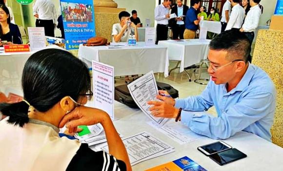 Bị sa thải, buộc thôi việc, người lao động, bảo hiểm thất nghiệp