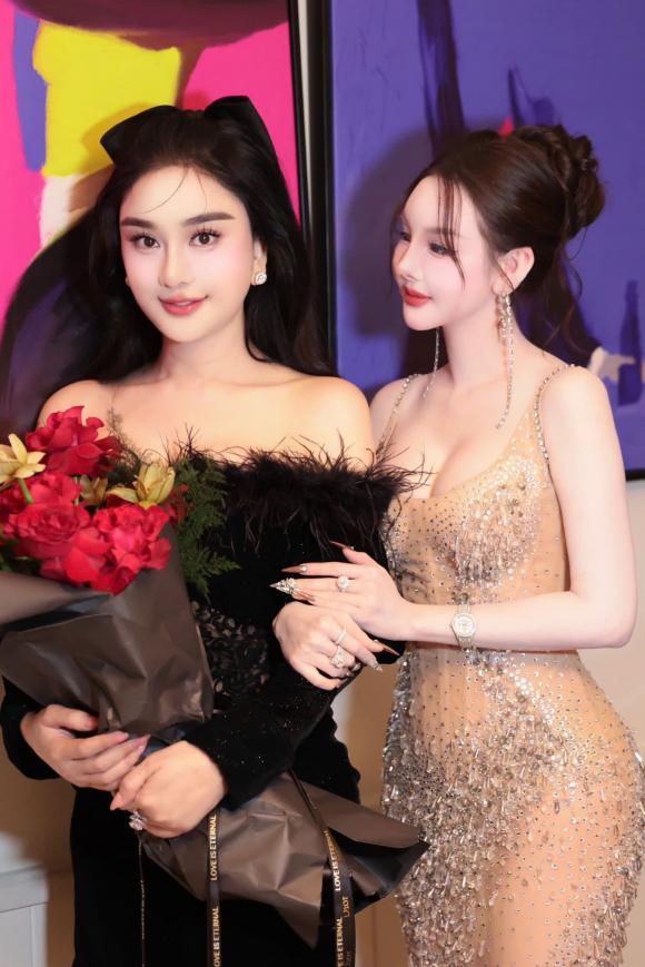 Sao Việt 10/5, tin sao việt mới nhất
