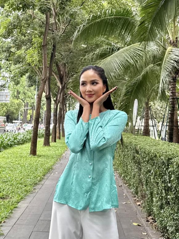 Sao Việt 10/5, tin sao việt mới nhất