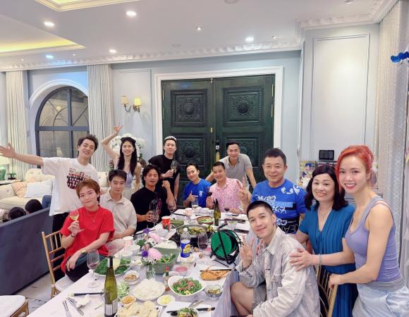 Sao Việt 10/5, tin sao việt mới nhất
