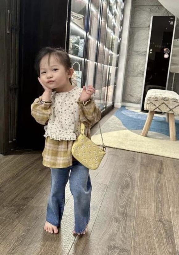 Suchin, con gái Đàm Thu Trang, Đàm Thu Trang, sao Việt 
