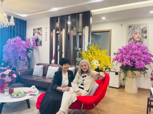 NSND Hoàng Cúc, sao Việt