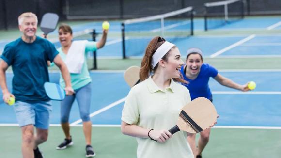 Cẩn trọng với cái nóng, Pickleball, chơi Pickleball mùa hè