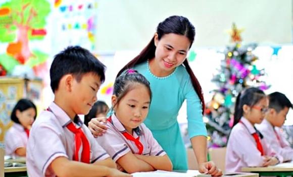 Sáp nhập, hiệu trưởng, hiệu phó, cắt giảm nhân sự