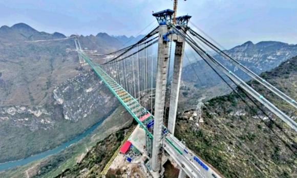 Trung Quốc, cây cầu cao nhất thế giới, cầu Hoa Giang, Huajiang Grand Canyon Bridge, Quý Châu